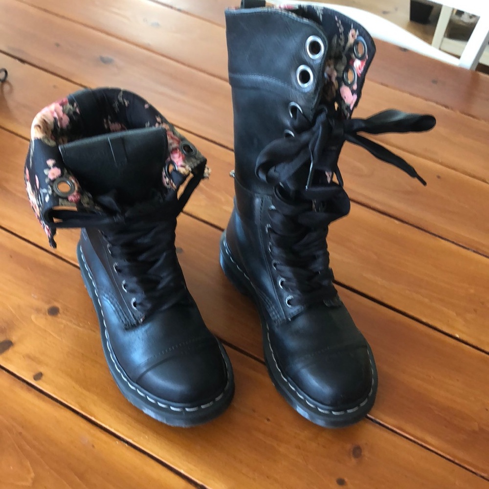 Dr. Martens Triumph 1914 Floral Foldover Leather Combat Boots